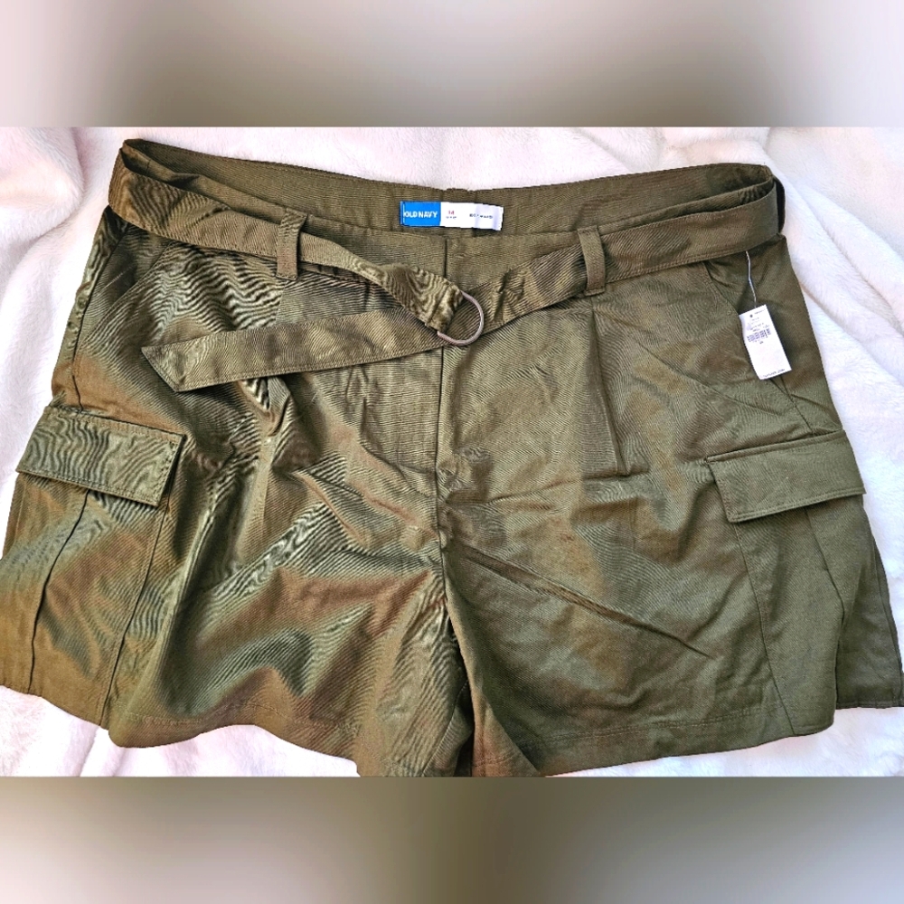 Women's Olive Green Cargo Shorts